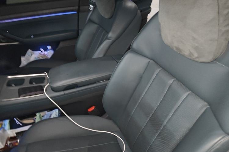 Used Nio ES8 2023 100kWh Signature Edition Left Front Seat