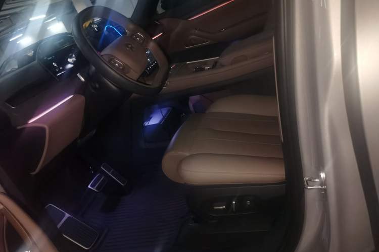 Used Nio ES8 2023 100kWh Signature Edition Left Front Seat