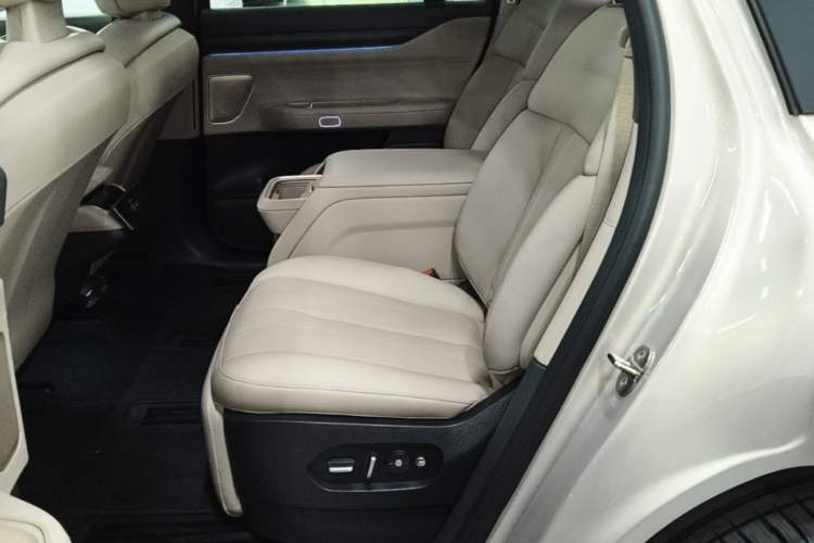 Used Nio ES8 2023 100kWh Signature Edition Left Rear Seat