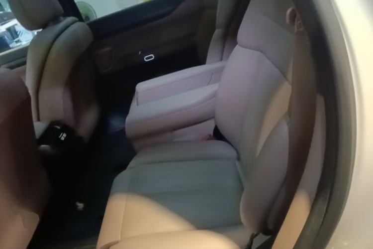 Used Nio ES8 2023 75 kWh Left Rear Seat