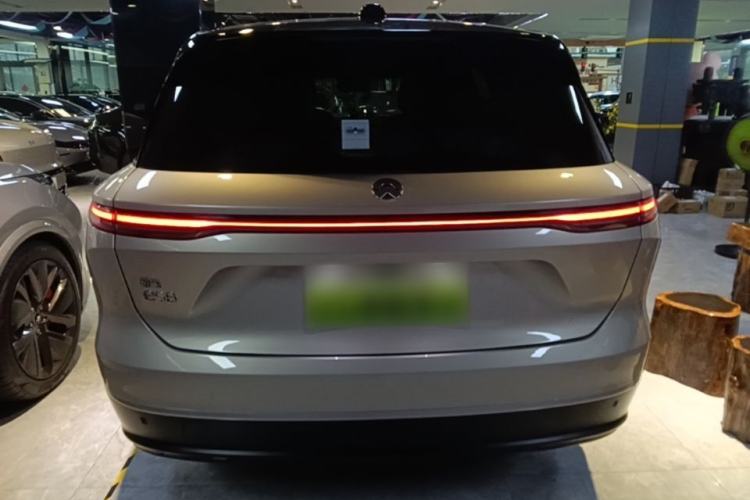 Used Nio ES8 2023 75 kWh Rear
