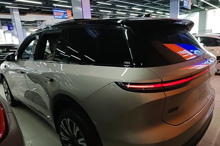 Used Nio ES8 2023 75 kWh Rear Left 45 Deg