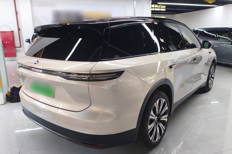 Used Nio ES8 2023 75 kWh Executive Edition Rear Right 45 Deg