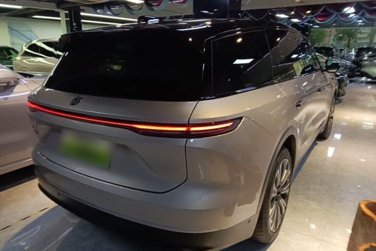 Used Nio ES8 2023 75 kWh Rear Right 45 Deg