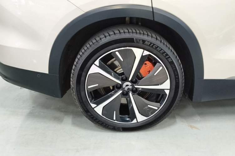 Used Nio ES8 2023 100kWh Signature Edition Right Rear Wheel Hub