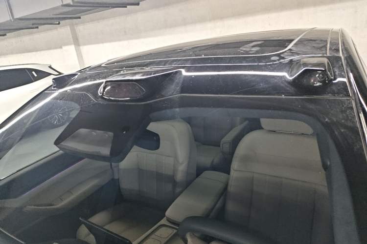 Used Nio ES8 2023 100kWh Executive Edition Roof