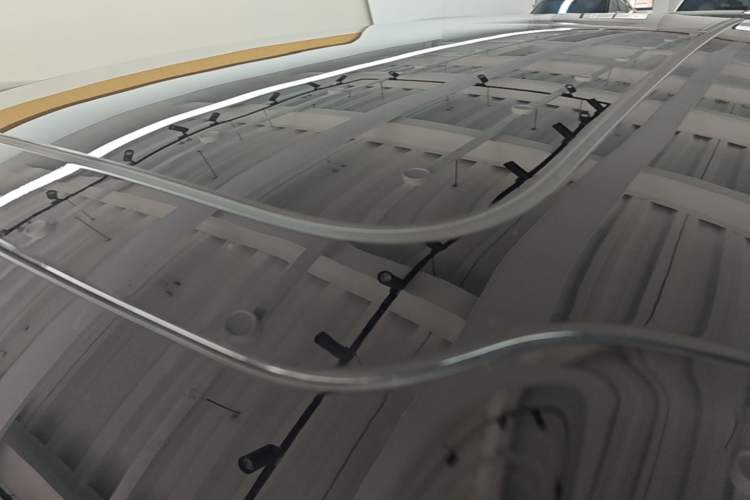 Used Nio ES8 2023 100kWh Signature Edition Roof