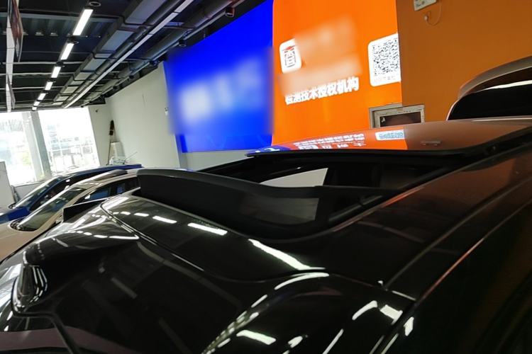 Used Nio ES8 2023 75 kWh Roof