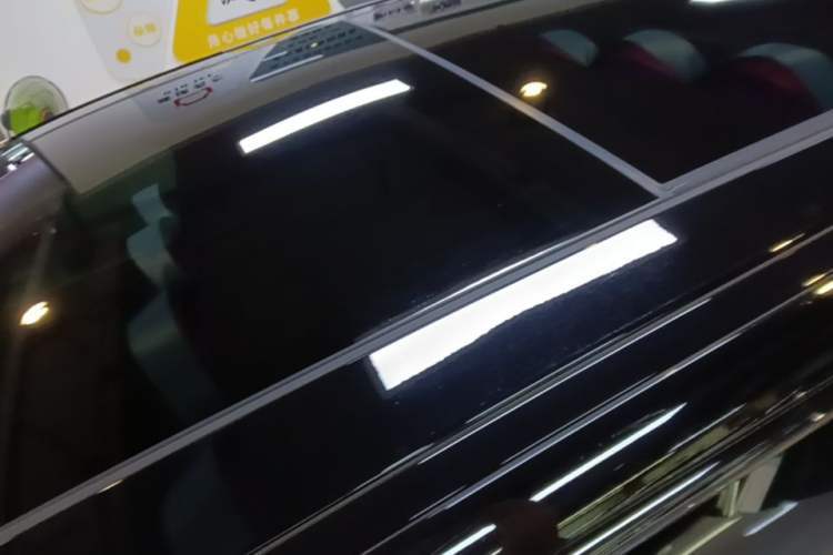 Used Nio ES8 2023 75 kWh Roof
