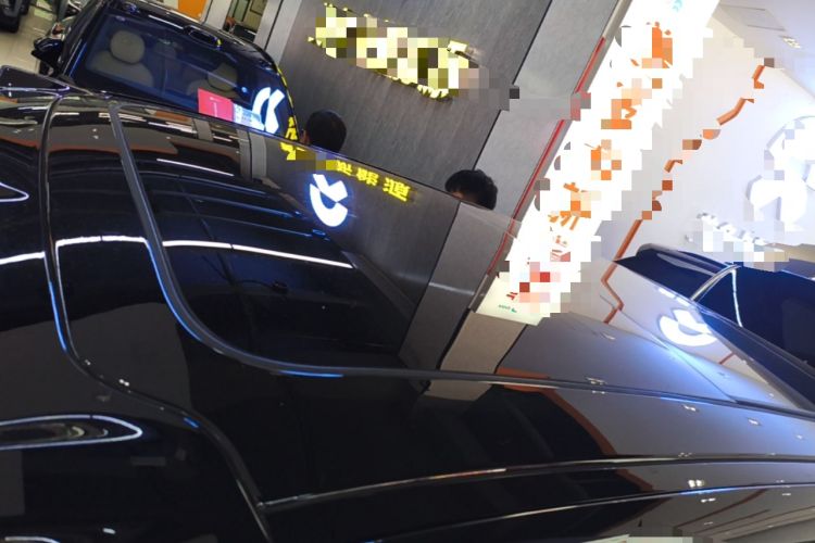 Used Nio ES8 2023 100kWh Signature Edition Roof