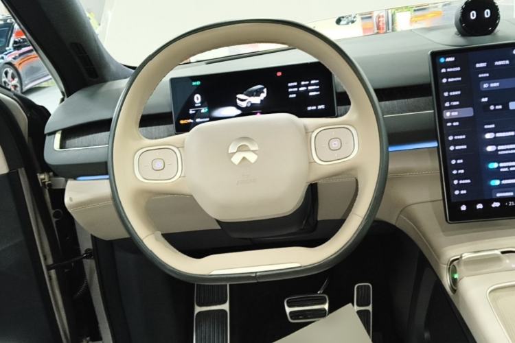 Used Nio ES8 2023 100kWh Signature Edition Steering Wheel