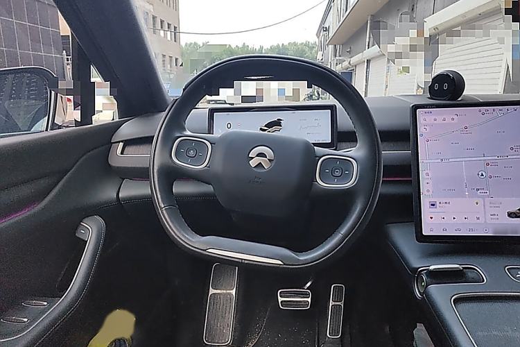 Used Nio ES8 2023 100kWh Signature Edition Steering Wheel