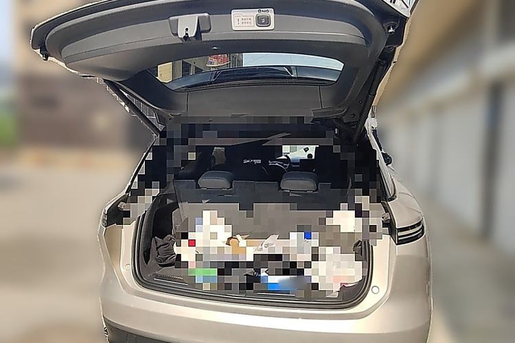 Used Nio ES8 2023 100kWh Signature Edition Trunk