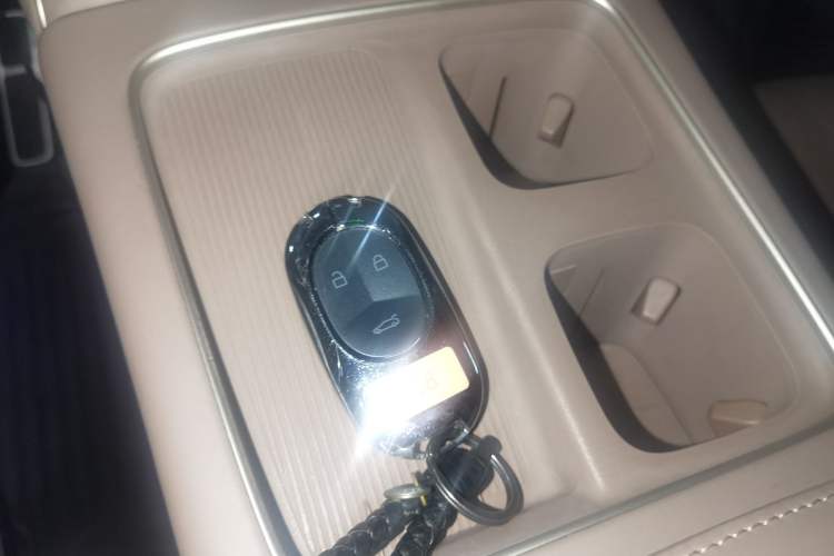 Used Nio ES8 2023 100kWh Signature Edition Vehicle Key