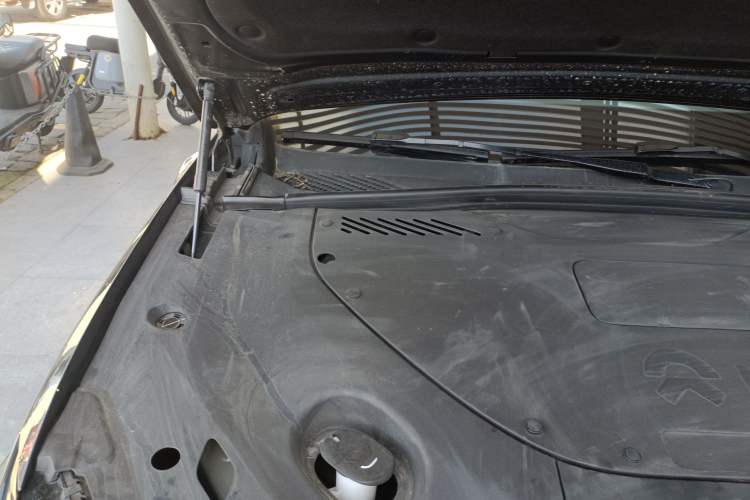 Used Nio ES8 2023 100kWh Engine Bay Right