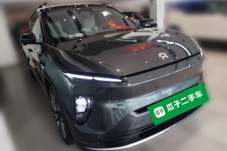 Used Nio ES8 2023 75 kWh Front Right 45 Deg