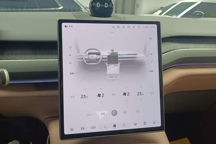 Used Nio ES8 2023 100kWh Signature Edition Audio And AC Panel