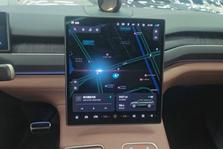 Used Nio ES8 2023 75 kWh Executive Edition Audio And AC Panel