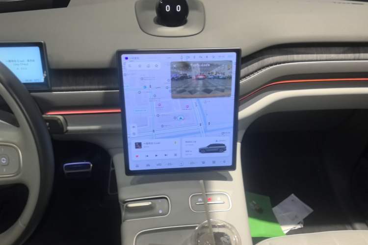 Used Nio ES8 2023 75 kWh Audio And AC Panel