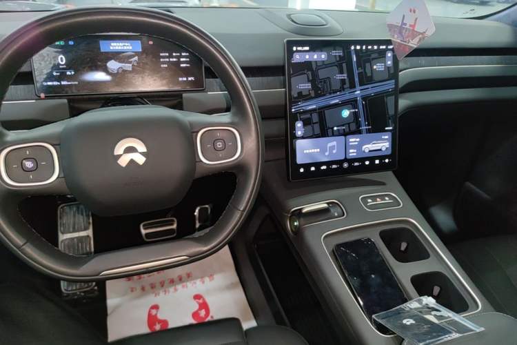 Used Nio ES8 2023 75 kWh Audio And AC Panel