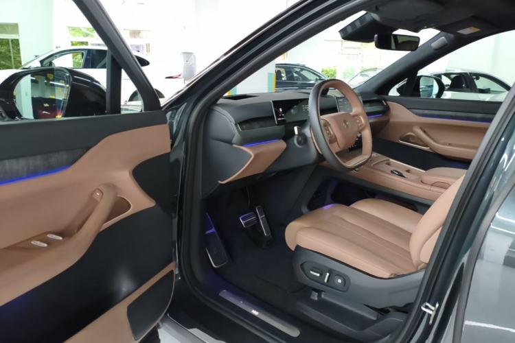Used Nio ES8 2023 100kWh Signature Edition Driver Seat
