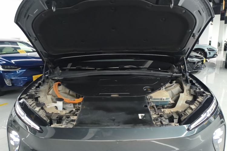 Used Nio ES8 2023 100kWh Signature Edition Engine Bay