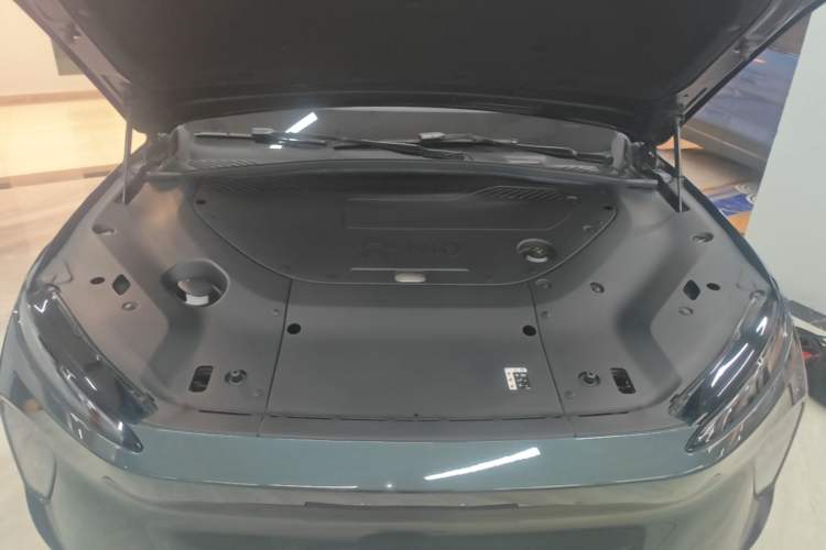 Used Nio ES8 2023 75 kWh Executive Edition Engine Bay