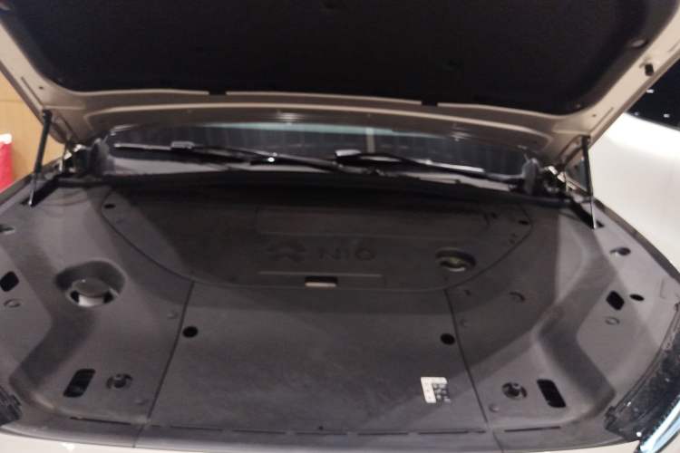 Used Nio ES8 2023 75 kWh Engine Bay