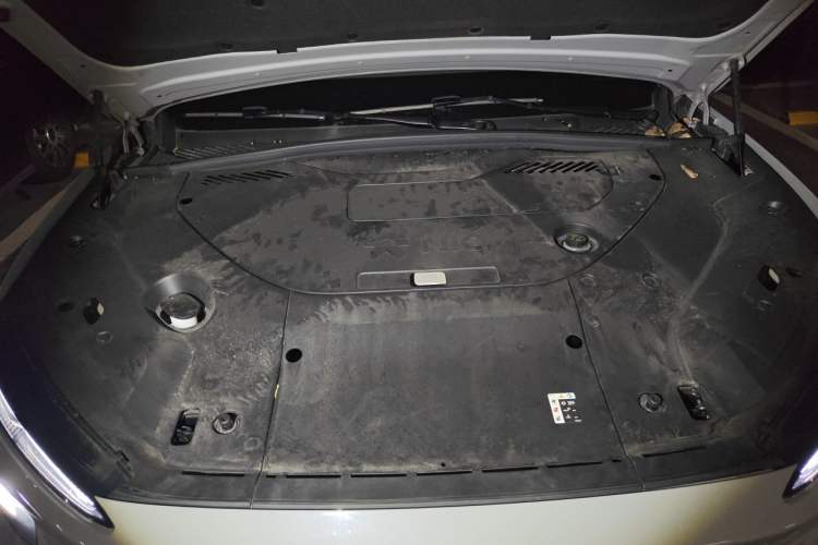Used Nio ES8 2023 75 kWh Engine Bay