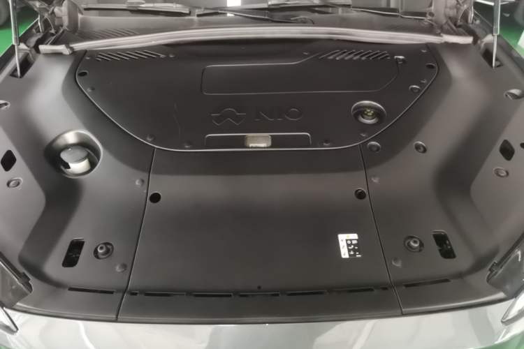 Used Nio ES8 2023 75 kWh Executive Edition Engine Bay