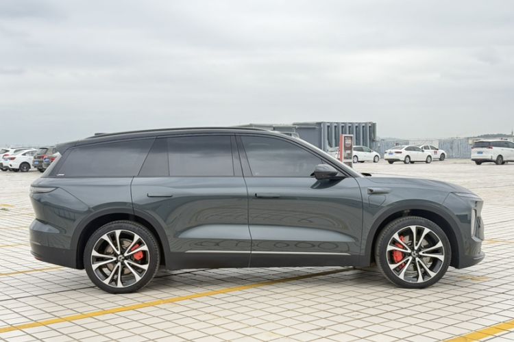 Used Nio ES8 2023 100kWh Signature Edition Exterior 1