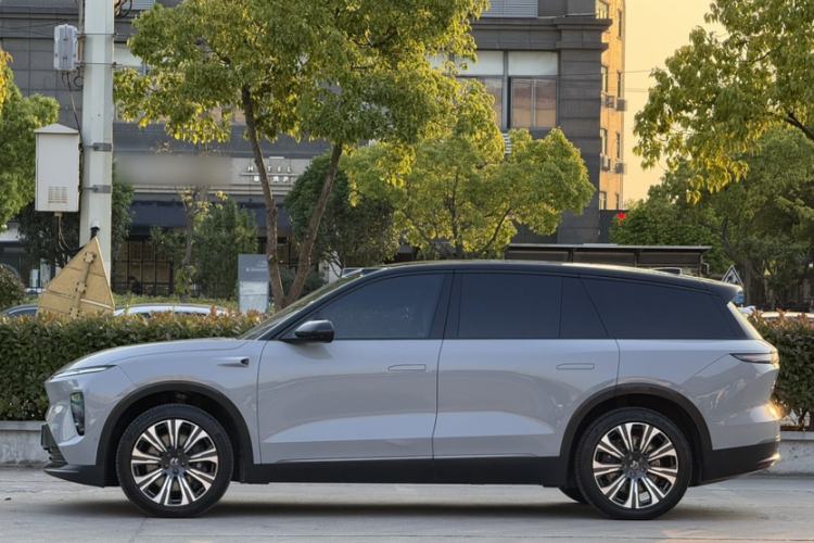 Used Nio ES8 2023 75 kWh Executive Edition Exterior 1