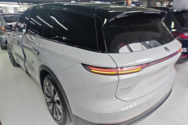 Used Nio ES8 2023 75 kWh Exterior 2