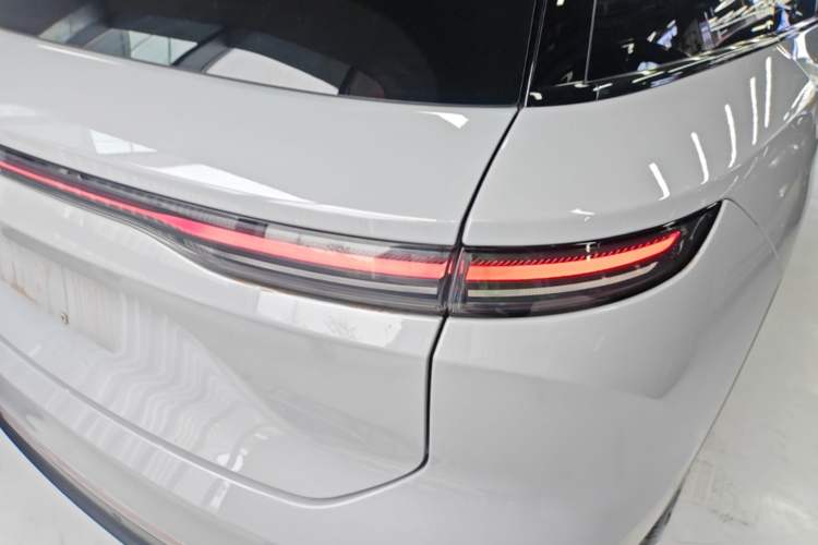 Used Nio ES8 2023 75 kWh Exterior 3
