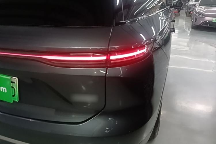 Used Nio ES8 2023 75 kWh Executive Edition Exterior 3