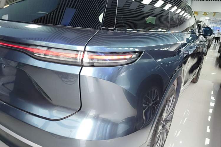 Used Nio ES8 2023 75 kWh Exterior 3