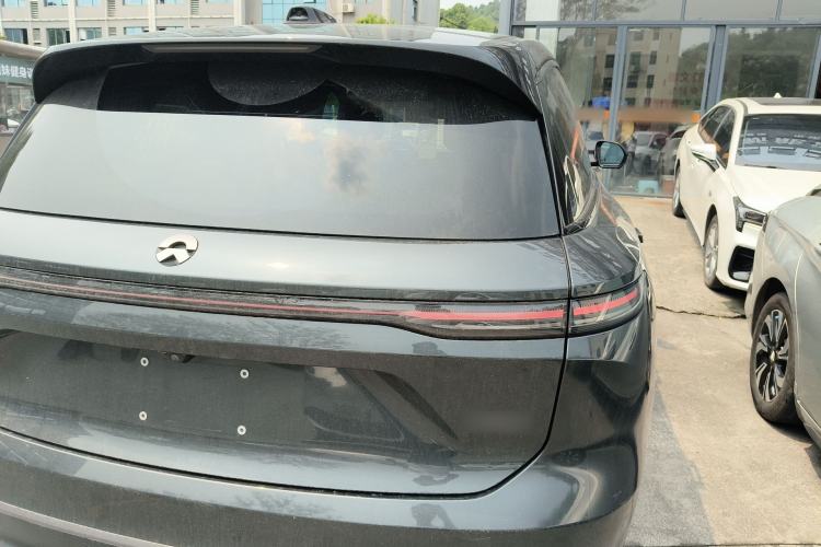 Used Nio ES8 2023 100kWh Signature Edition Exterior 3