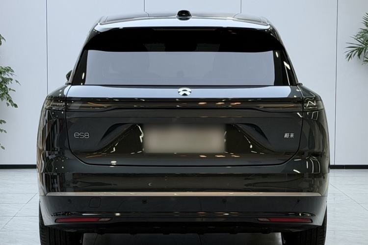 Used Nio ES8 2023 75 kWh Executive Edition Exterior 4