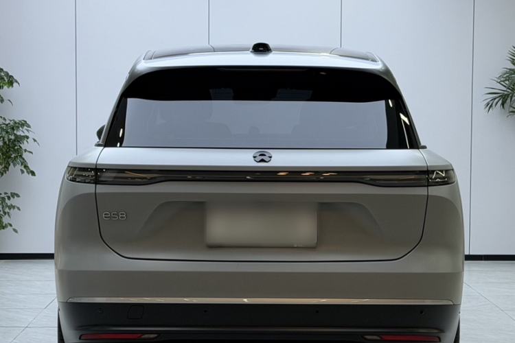 Used Nio ES8 2023 100kWh Exterior 5