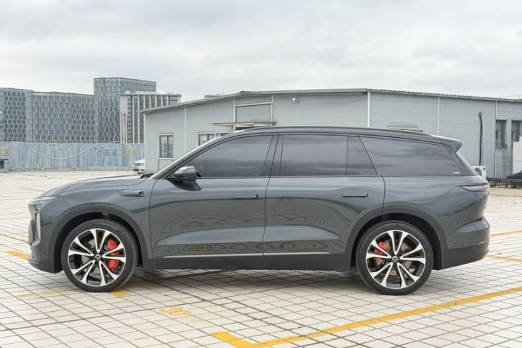Used Nio ES8 2023 100kWh Signature Edition Exterior 6
