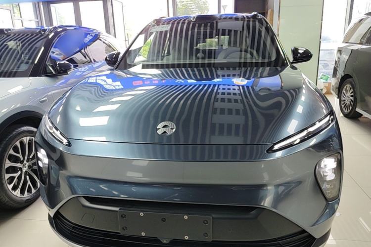 Used Nio ES8 2023 75 kWh Front