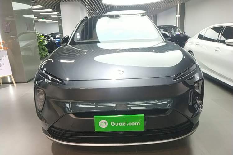 Used Nio ES8 2023 75 kWh Front
