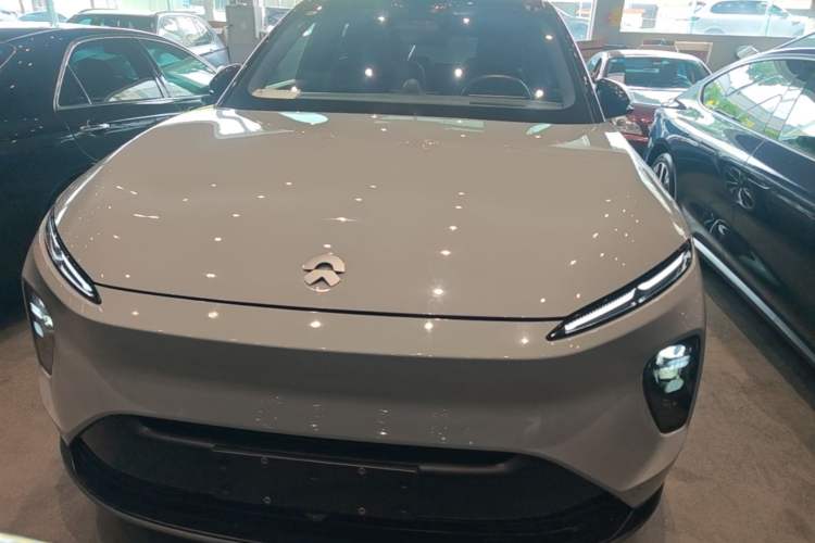 Used Nio ES8 2023 100kWh Signature Edition Front