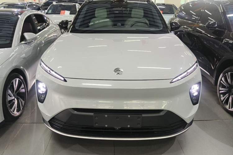 Used Nio ES8 2023 75 kWh Front