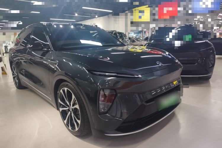 Used Nio ES8 2023 75 kWh Front Right 45 Deg
