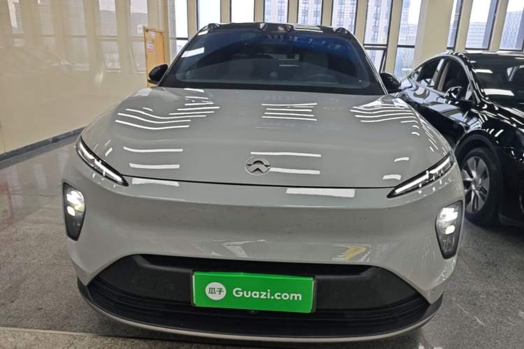 Used Nio ES8 2023 75 kWh Front