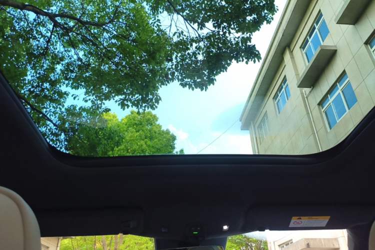 Used Nio ES8 2023 100kWh Signature Edition Headliner
