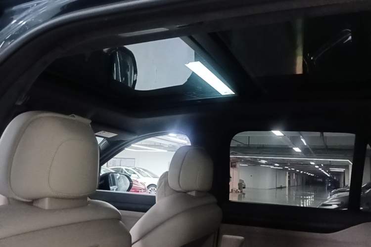 Used Nio ES8 2023 75 kWh Executive Edition Headliner