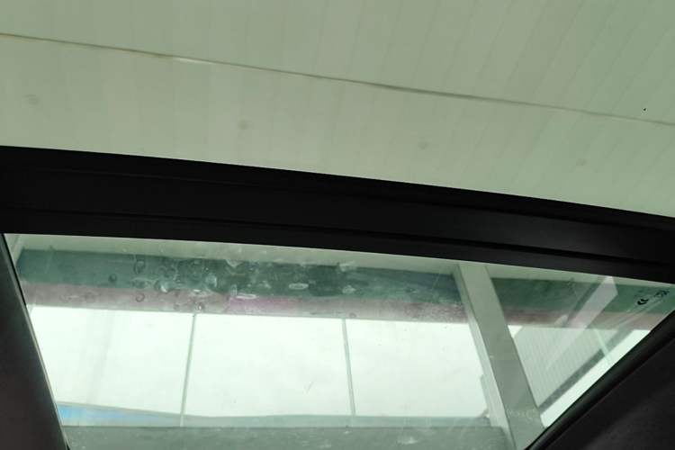 Used Nio ES8 2023 75 kWh Headliner