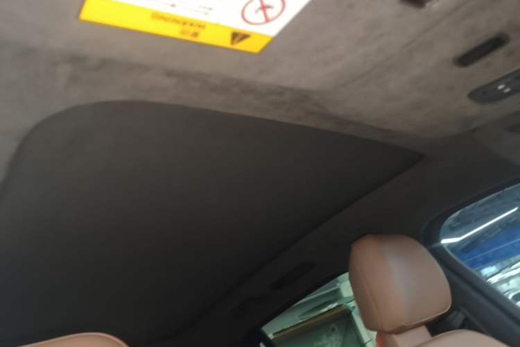 Used Nio ES8 2023 75 kWh Headliner